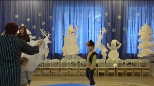 "Прятки с медведем" Игра малышей на новогоднем утреннике