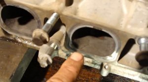 Как проверить клапана на герметичность ГБЦ. Leak test valves VAZ, Toyota, Ford, GAZ.