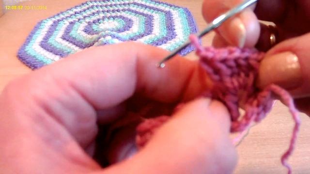 Как вязать узор "попкорн" крючком. How to Knit pattern "popcorn" hook. смотреть онлайн
