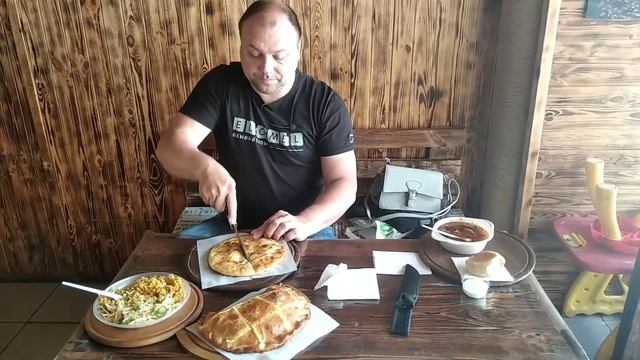 Хачапури у Тамары. Обзор пекарни. Очень хорошо. смотреть онлайн