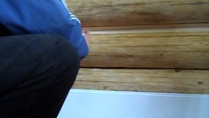 Стройка Дом.Из бревна Чем закрыть швы и углы бревен .Своими руками.