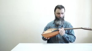 Чернышов СергейИванович.Настраиваем балалайку 2. Устанавливаем подставку.