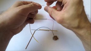 Детский научный эксперимент. Электричество из фруктов и овощей.