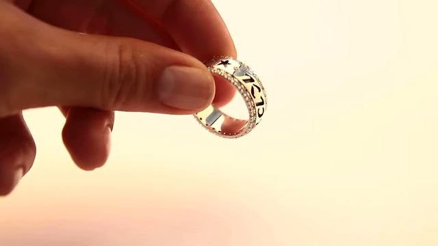 Заказать обручальное  крутящееся кольцо крутящееся