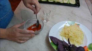 Рулетики из кабачков с куриным филе