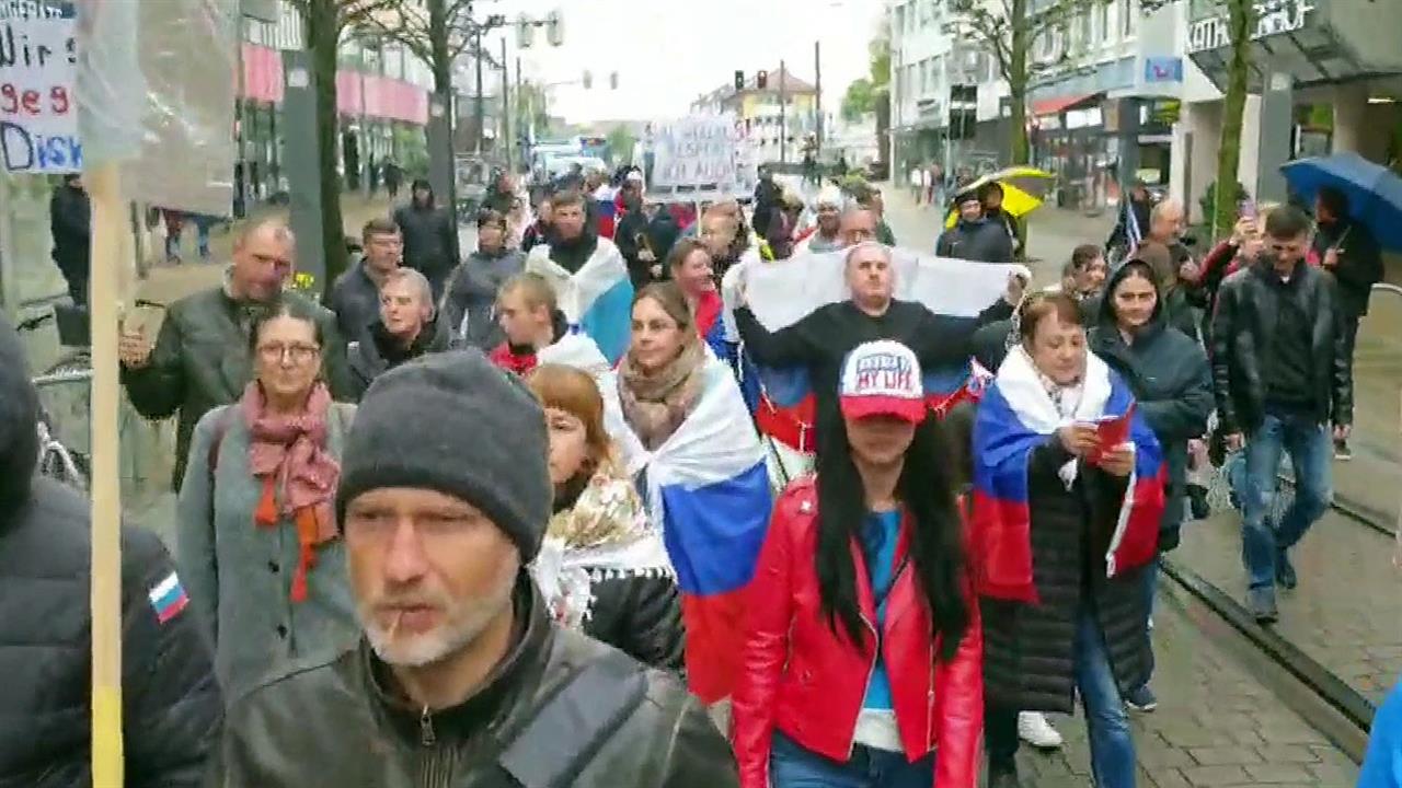 В Германии прошла акция в поддержку граждан России и против русофобии на Западе