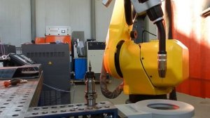 Автоматическая лазерная калибровка сварочной горелки