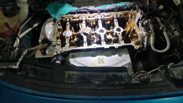 Замена сальников клапанов на моторе ЕР6 . автомобиль Пежо 207 смотреть онлайн