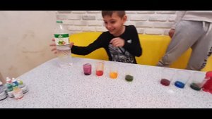 Вулкан из цветной пены! Химический опыт/химическая реакция: сода, уксус, моющее средство