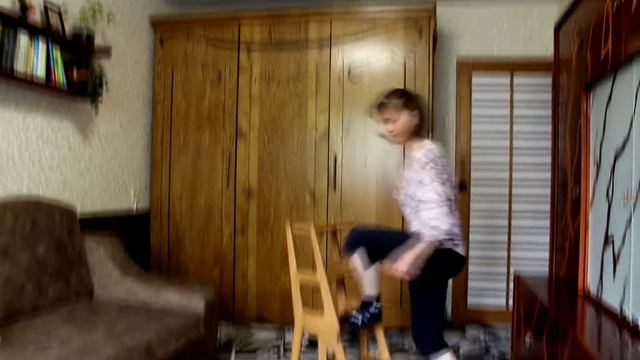 Стул стремянка смотреть онлайн