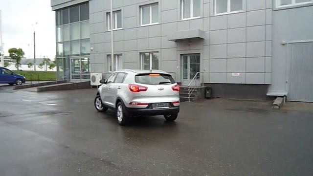 Выезд из салона Kia смотреть онлайн