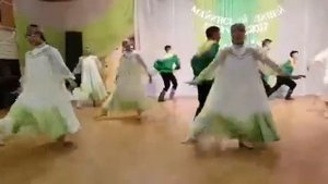 НАТ "Кыталык"
, танец "Дьиэрэнкэй"