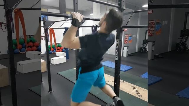 Максимальное кол-во подтягиваний за минуту! смотреть онлайн