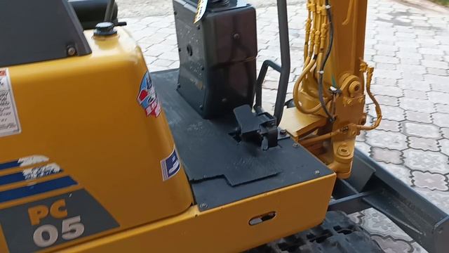 миниэкскаватор komatsu