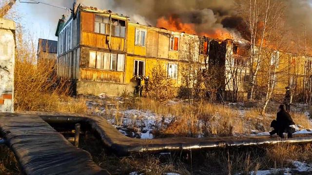 Пожар г.Когалым ул.Фестивальная 4 27.10.2016г. смотреть онлайн
