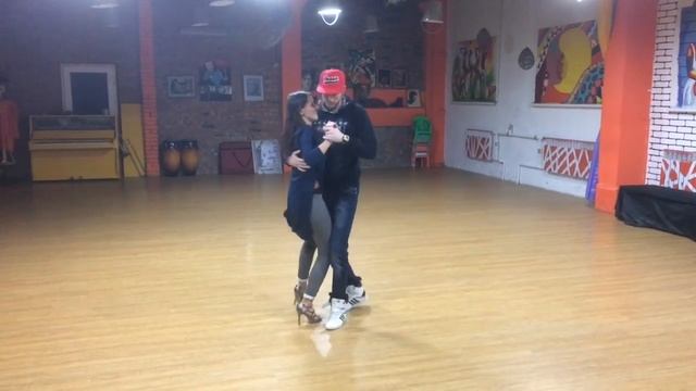 Respublika dance club | Kizomba| Alexander Sychev & Olga Kryachko | Александр Сычёв и Ольга Крячко смотреть онлайн