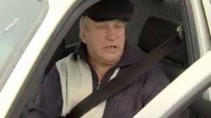 В Череповце коммунальщики медленно убирают снег, потому что не привыкли к новой технике