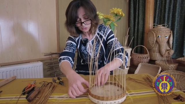Екологічна годівничка із лози. Майстер-клас. Тернопільщина смотреть онлайн