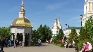 Празднование Святой Троицы в Дивеево.