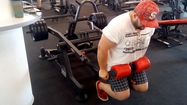 Korcok - Armwrestling - triceps v sedě смотреть онлайн