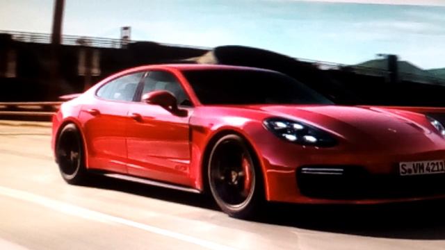 КРАСНЫЙ ПОРШ смотреть онлайн