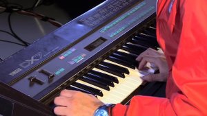 The Original Yamaha DX7 Vintage Synthesizer