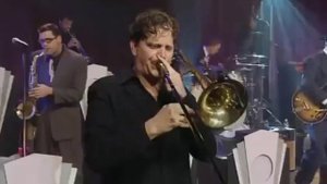 Neo   Show   Big Bad Voodoo Daddy Live @ The Majestic Ventura Theatre, Ventura California 2004