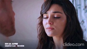 НЕ УЧИТЕ ЖИТЬ Я САМА ЗА СЕБЯ ПРО ЖИВУ, ВСЕ ОШИБКИ ЛИШЬ ТОЛЬКО МОИ НЕ ХОДИТЕ ПО СЛЕДУ, НЕ УЧИТЕ ЖИТЬ.