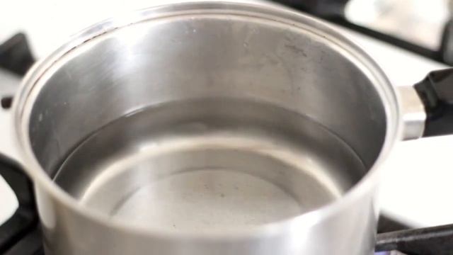 Bap Cai Lam Dua (Pickled Napa Cabbage with Carrots and Pepper) смотреть онлайн