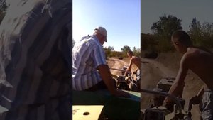 Перевернувся Мотоблок:)