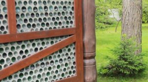 ?Дом из стеклянных бутылок в Московской области