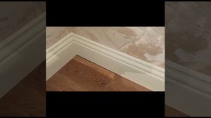 Как перекрыть щель плинтусом