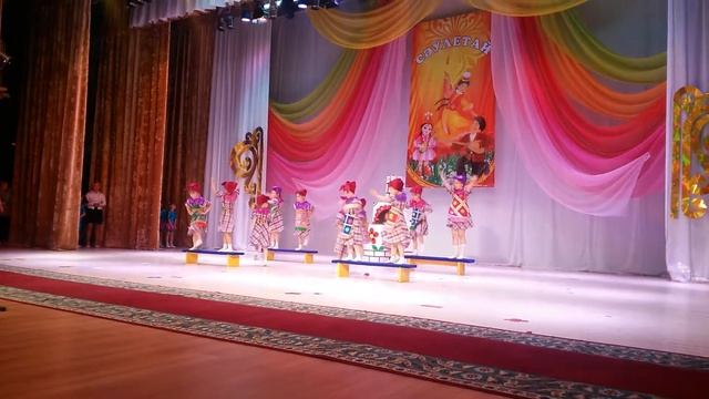 Танец "Печки- лавочки" я/сад №2 город Экибастуз Казахстан смотреть онлайн