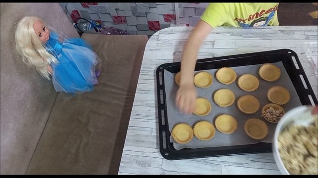 ТАРТАЛЕТКИ С КУРИЦЕЙ И ГРИБАМИ смотреть онлайн