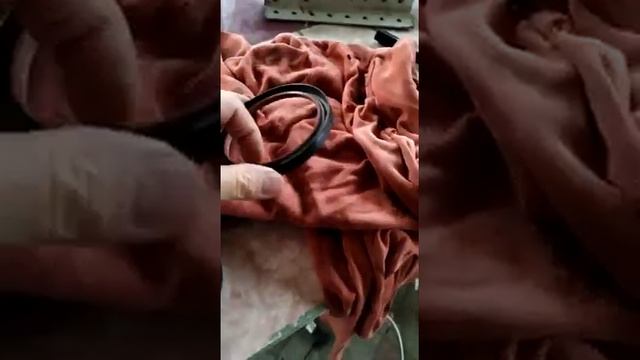 Задний сальник коленвала Opel Astra H 1.6 2006 смотреть онлайн