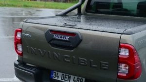 Toyota Hilux Invincible 2021 | ¿Podrá contra el Ford Ranger Raptor?