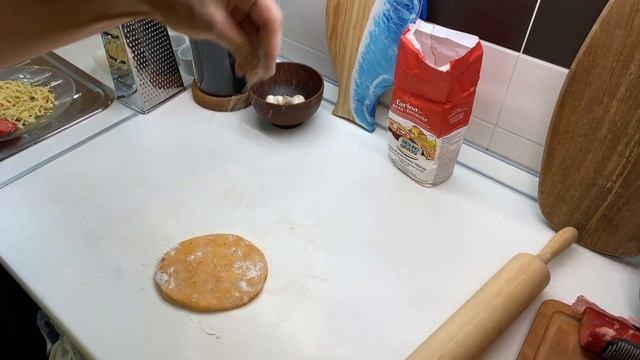 Веганская пицца Салями и Маргарита на бездрожжевом тесте. Веганский рецепт. Насколько это вкусно?