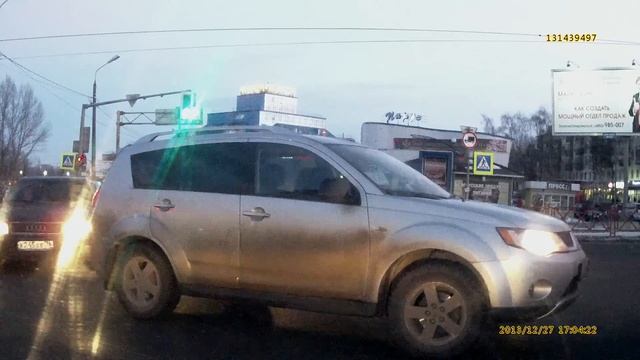 Выездуны 27.12.13 перекрёсток московский проспект - силикатное шоссе - гоголя (у автовокзала смотреть онлайн