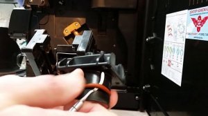 Как разобрать и почистить заварочный блок кофемашины Saeco Philips