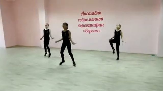 Лёгкий танец на скакалке. Якутск