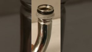 Установка прокладок на двуручный дешёвый смеситель в ванну