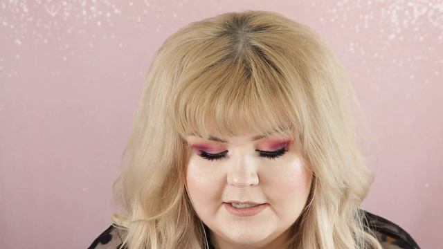 I Heart Revolution Donut Palettes + Giveaway! смотреть онлайн