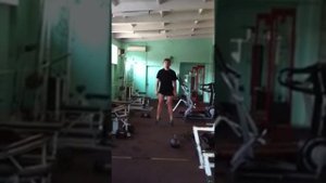 выпрыгивания из глубокого приседа