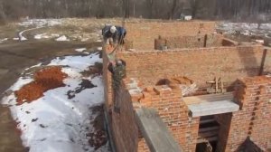 Установка ж.б. перемычек при строительстве дома