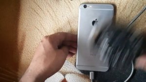 iphone застрял на красной батарее логотип не включается и заряжается