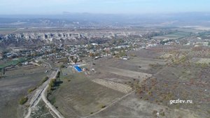 Село Красный Мак, Бахчисарайский район Крым, с высоты птичьего полета