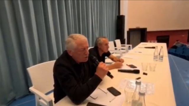 «ОН ПРИШЕЛ НА НАШИ ЗЕМЛИ, ХОДИТ, БУДТО В СВОЕМ ОГОРОДЕ И ПРОДАЕТ» смотреть онлайн