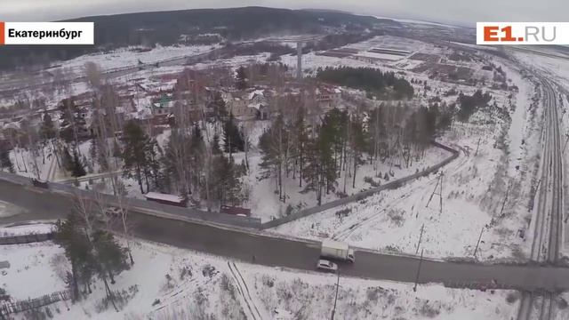 Водители под Арамилем массово нарушают ПДД на железнодорожном переезде из за долгих светофоров смотреть онлайн