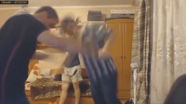 МОЖНО ЛИ БРОСИТЬ НОЖ В CS GO ? смотреть онлайн