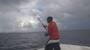 Gaafu Dhaalu Atoll - Maldives: 45kg GT caught by Captain Mohamed